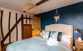 Windsor Cottage - Bolthole In The Heart Of Cn!